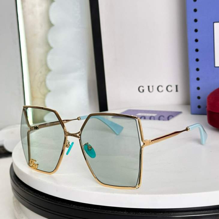 Picture of Gucci Sunglasses _SKUfw79398855fw